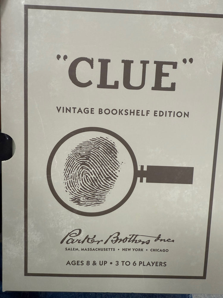 Clue Vintage Bookshelf Edition - Brand New!