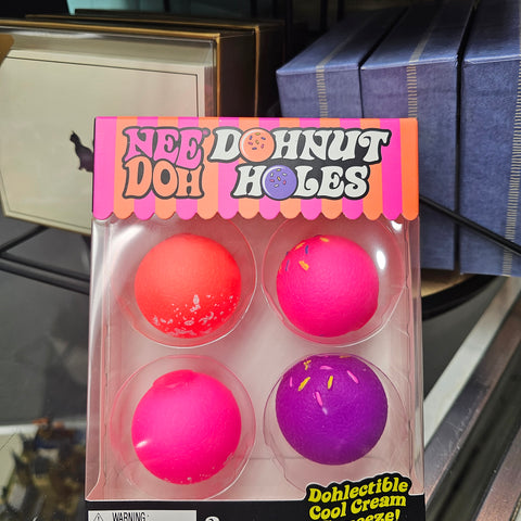 NeeDoh Dohnut Holes SET OF 4 - Dohlectible Cool Cream Squeeze! Brand New!