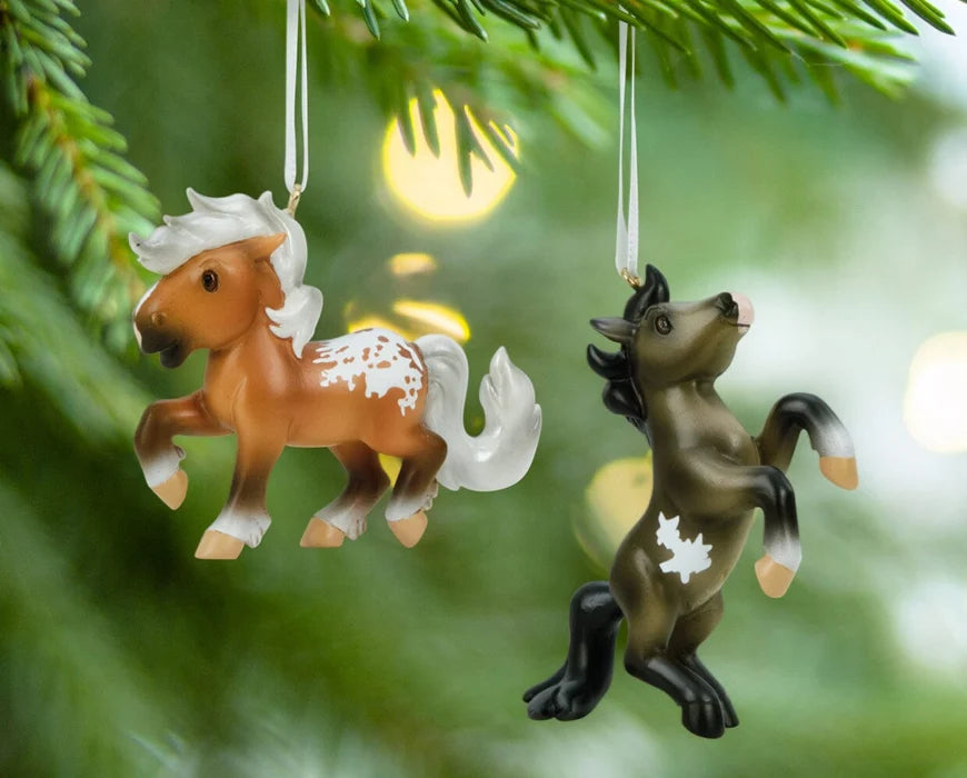 Breyer Holiday Collection #10672 Fireheart & Mauvelous | 2026 Mini Ornament Set - Brand New!