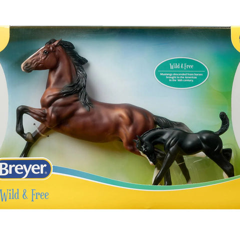 BREYER HORSES #62227 Wild & Free Horse/Foal Set NEW!